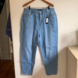 High Waisted Relaxed Mom Jeans